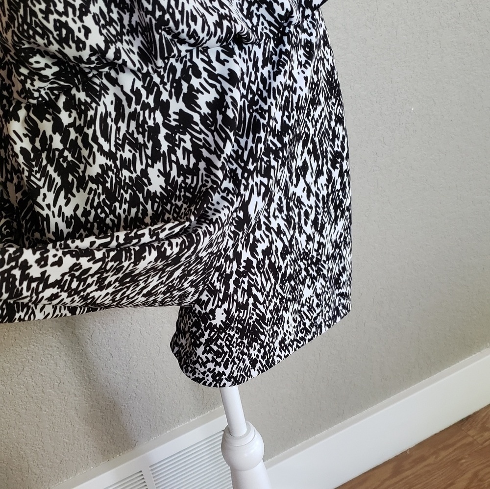 DkNY short Romper - Picture 6 of 8